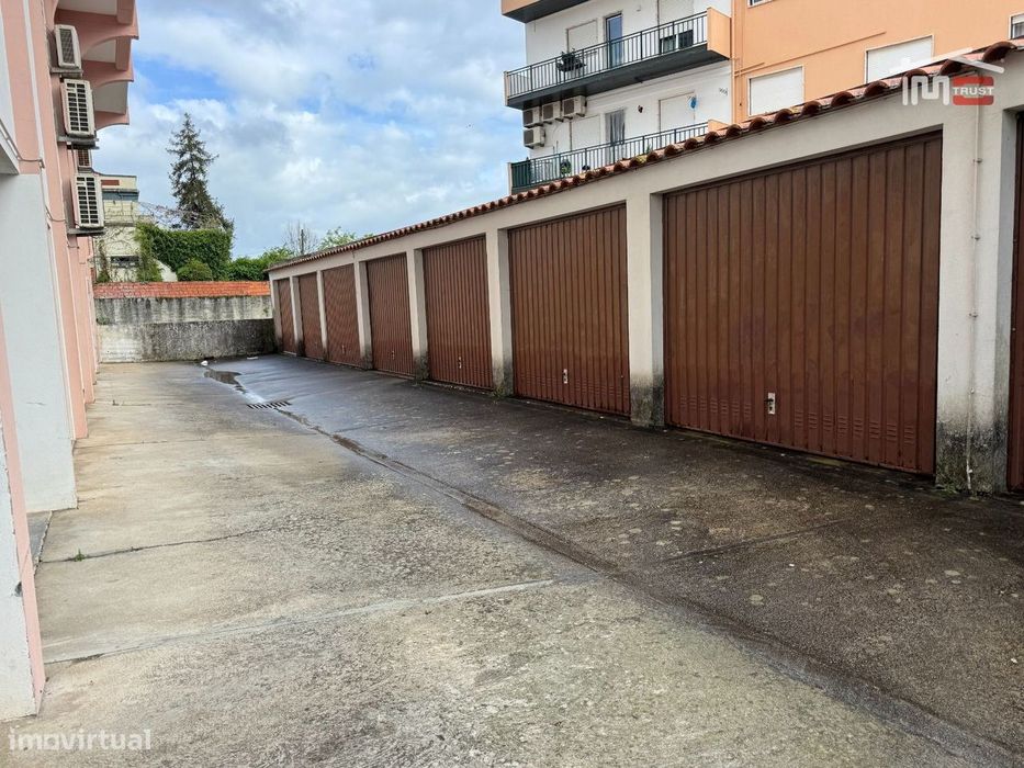 GARAGEM em Ourém com 15 m2