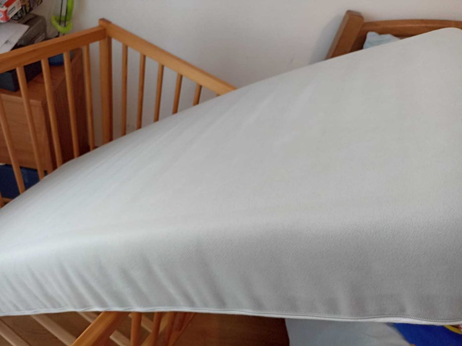 Cama de Grades e colchão