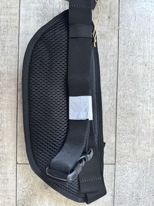 Сумка-бананка Oakley Transit Belt 2л pebble