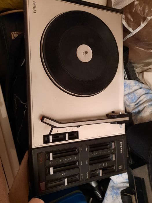 Gira discos Philips vintage