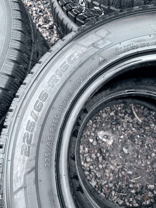 225 65 16 Pirelli Carrier Winter 90% 2024 Шини Зима