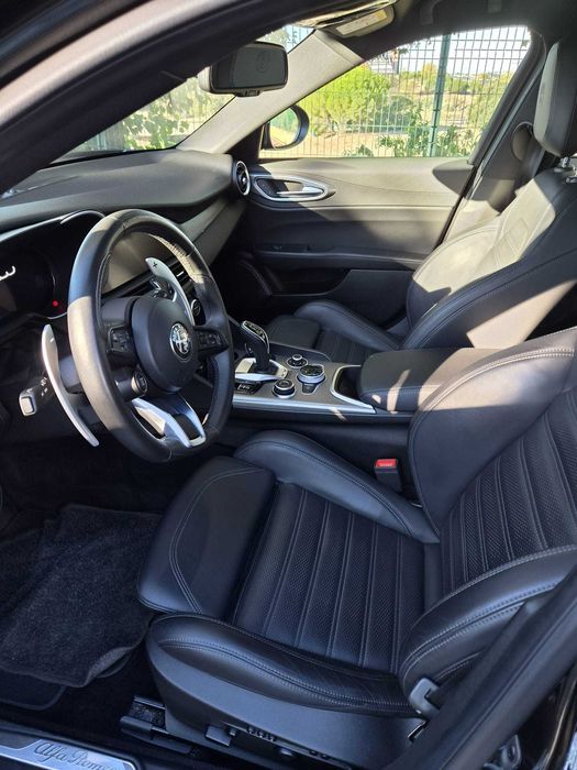 Alfa Romeo Giulia 2.0T Q4 AT8 280cv — photo 5