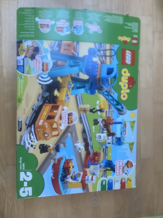 LEGO Duplo zestaw Pociag towarowy. Kompletny