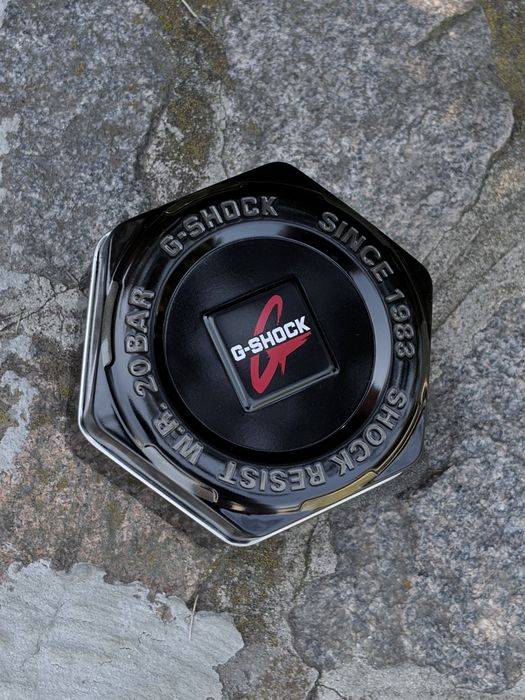 Жіночий годинник CASIO G-SHOCK DW-5600SC-4E.