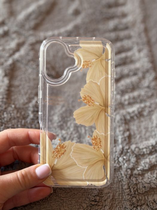 Чохол на iPhone 16