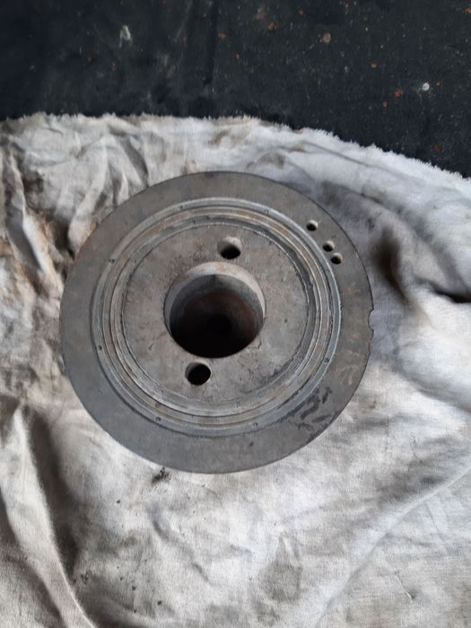 Митсубиси Сигма  шкив коленвала