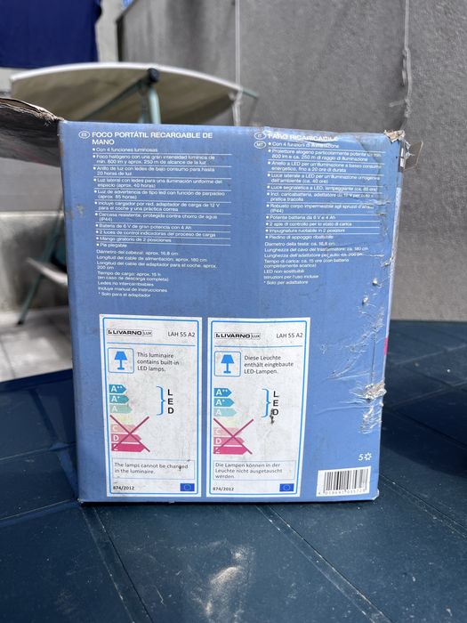 Foco manual com acumulador
