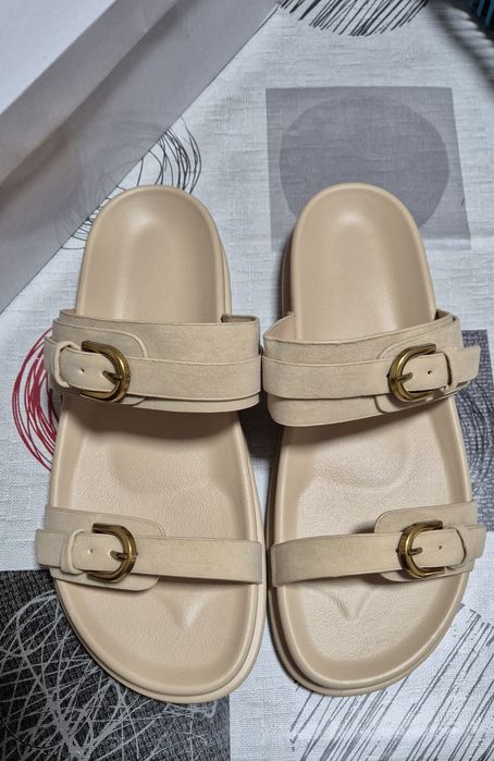 Chinelos bege 40