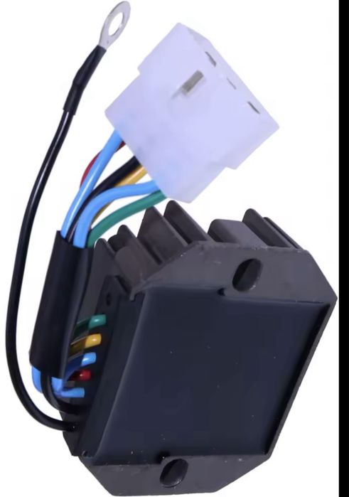 Regulator Napięcia 12 V Kubota 8200D 15533/64600
