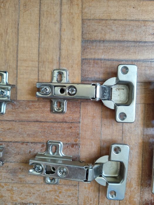 Conjunto de 14 dobradiças para armário