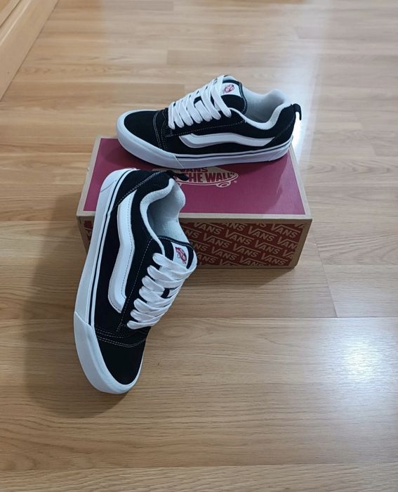 Vans knu skool preto