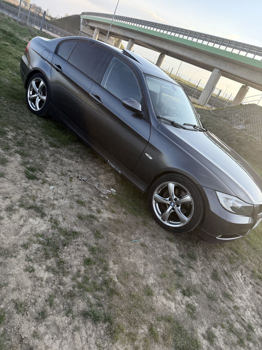BMW e90 320 d.