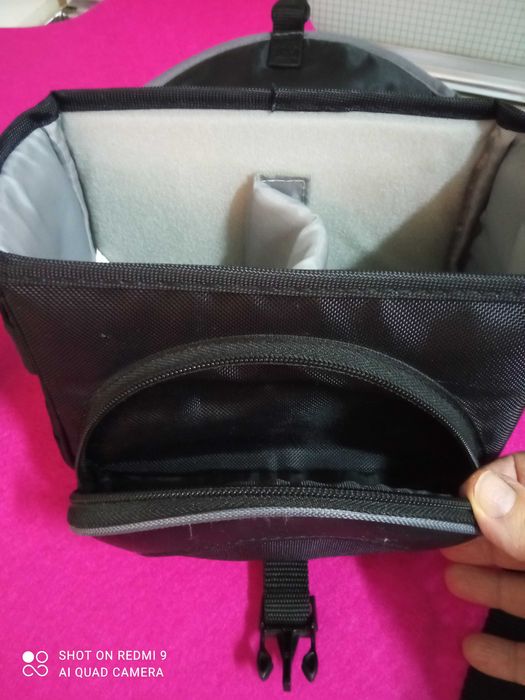 MALA  "SONY"  para Transporte de Máq. Fotográfica