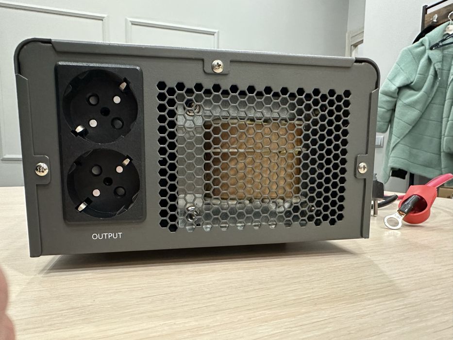 Інвертор напруги  IPS 600-SIN-WM 230VAC 600VA/600W