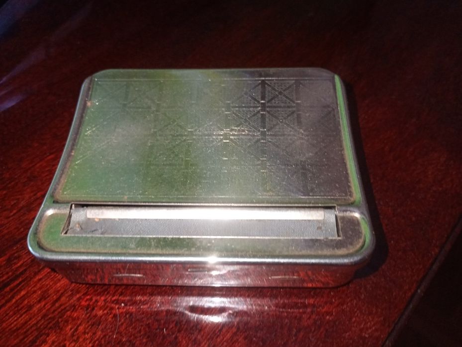 Коробочки металические