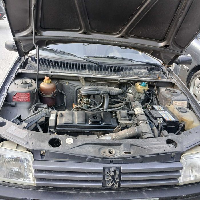 Peugeot 205 1.2 de 1988 - Peças Usadas