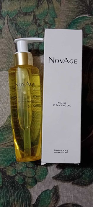 Oczyszczający olejek do twarzy NovAge z Oriflame!