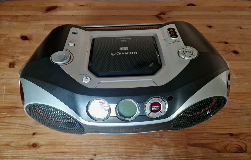 Radioodtwarzacz CD MP3 boombox Philips AZ 2537