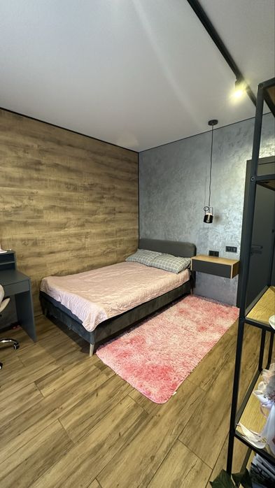 Дуплекс з авторським ремонтом! Вулиця Озерна!