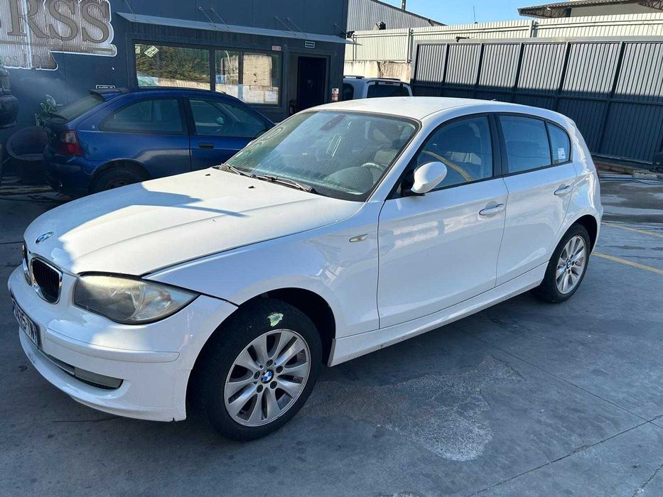 BMW SERIE 1 E87 2009 PARA PEÇAS