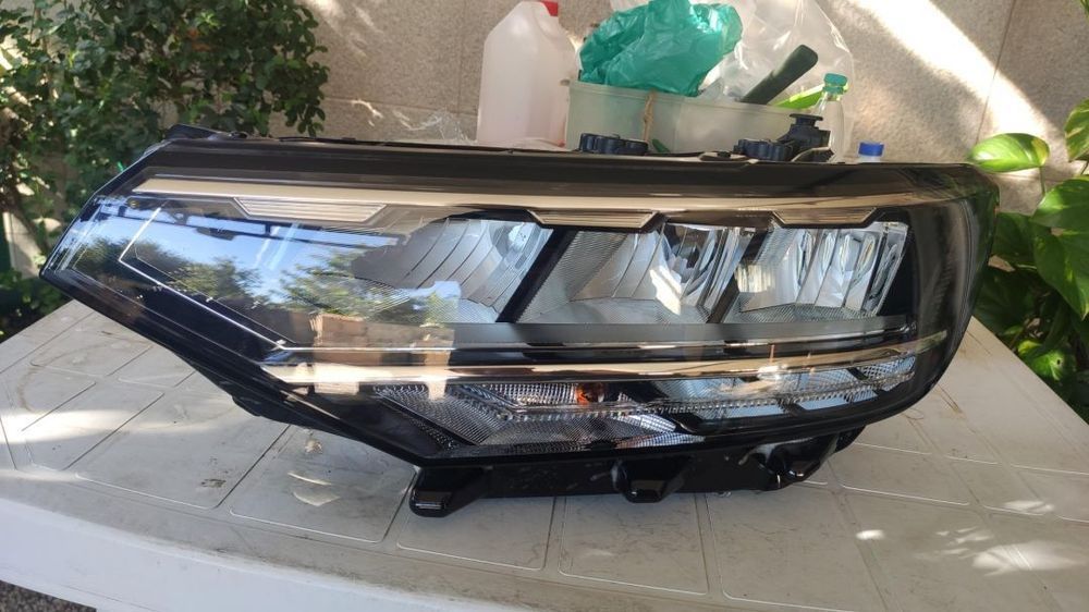 farol esquerdo full Led Passat 3G - 3G1941035P