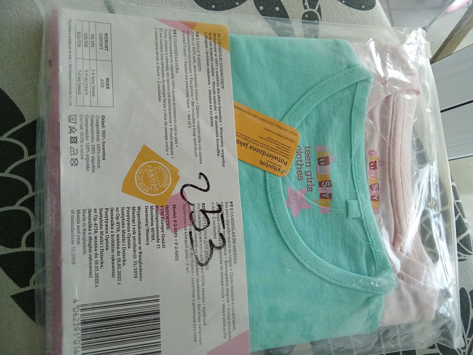 Bluzki / koszulki rozm 110/116 2szt -  z krótkim i z długim rękawem