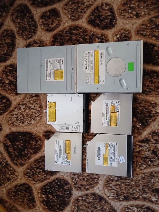 DVD приводи до пк та ноутбуків