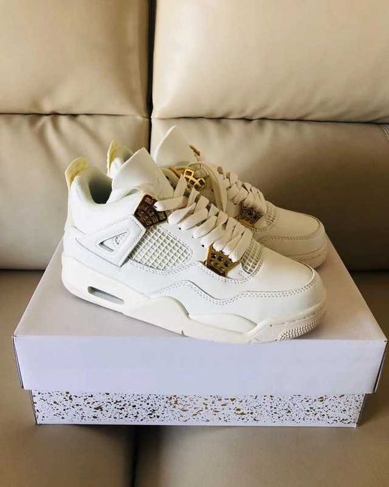 Nowe Buty Jordan 4 Retro Metallic Gold r.39