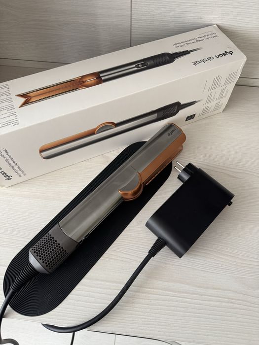 Продам Dyson Airstrait