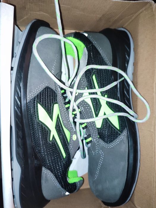 Sapatilhas U-Power 42