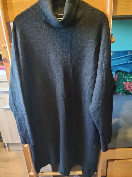 Swetr długi czarny golf wełniany używany. .