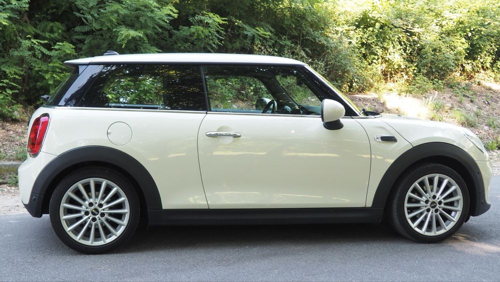 Mini Cooper automático 1.5 gasolina 136 cv , económico, GPS, bancos em couro, estacionamento automático- 194€ mês (sem entrada)