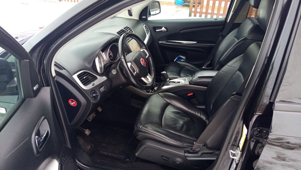 Fiat Freemont bezwypadkowy 2,0 automat AWD alpina monitory SALON PL