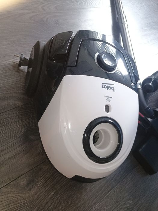 Odkurzacz przewodowy Beko Smart sense