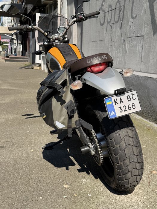 ducati scrambler