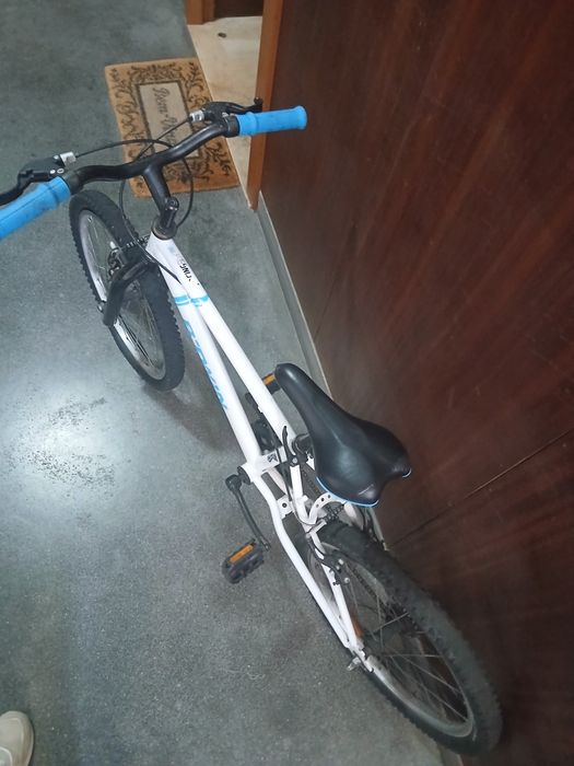 Bicicleta de criança roda 20" em bom estado
