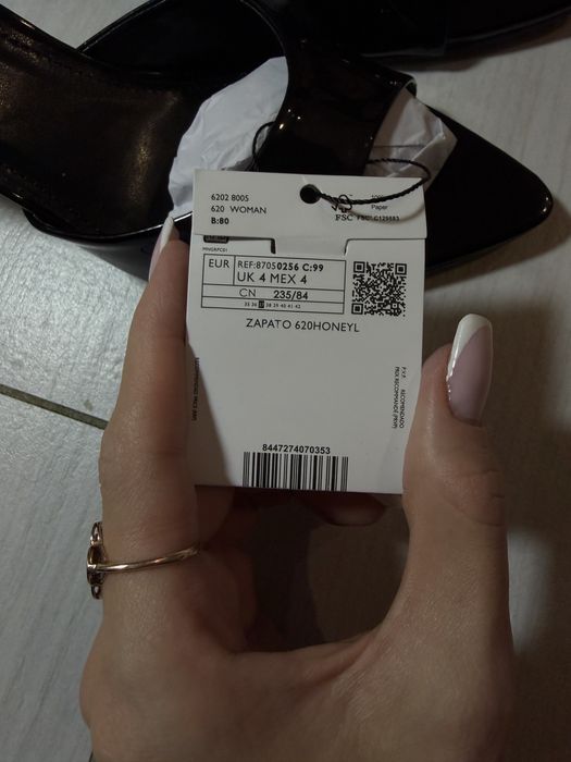 Мюлі на каблуку лакові чорні MANGO 39-40 р