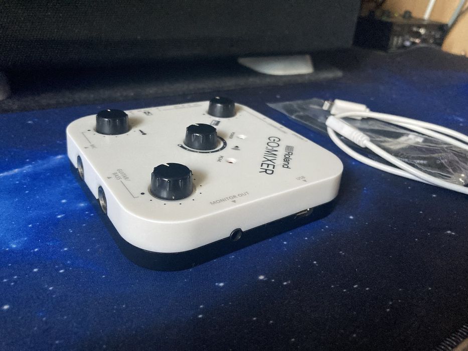 Микшер для смартфона Roland Go Mixer