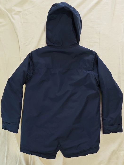 Blusão azul escuro com capuz forro pele de ovelha 8 anos