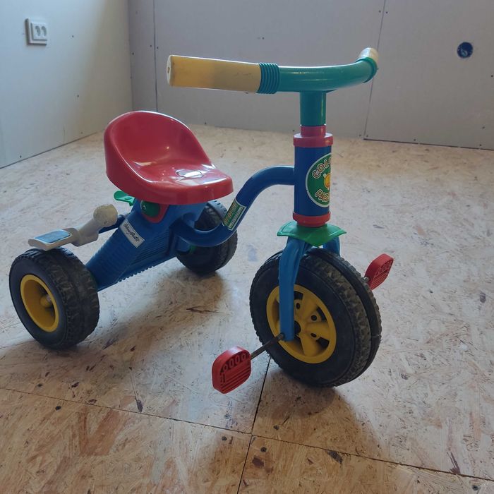 Трьохколісний велосипед.Триколёсный велосипед.Машинки.Игрушки.Іграшки.