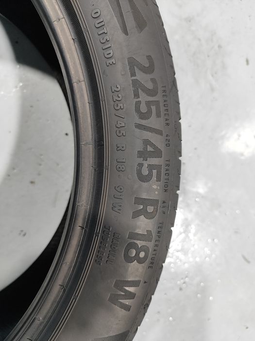 2 pneus semi novos 225-40R18 Nexen - Oferta dos Portes