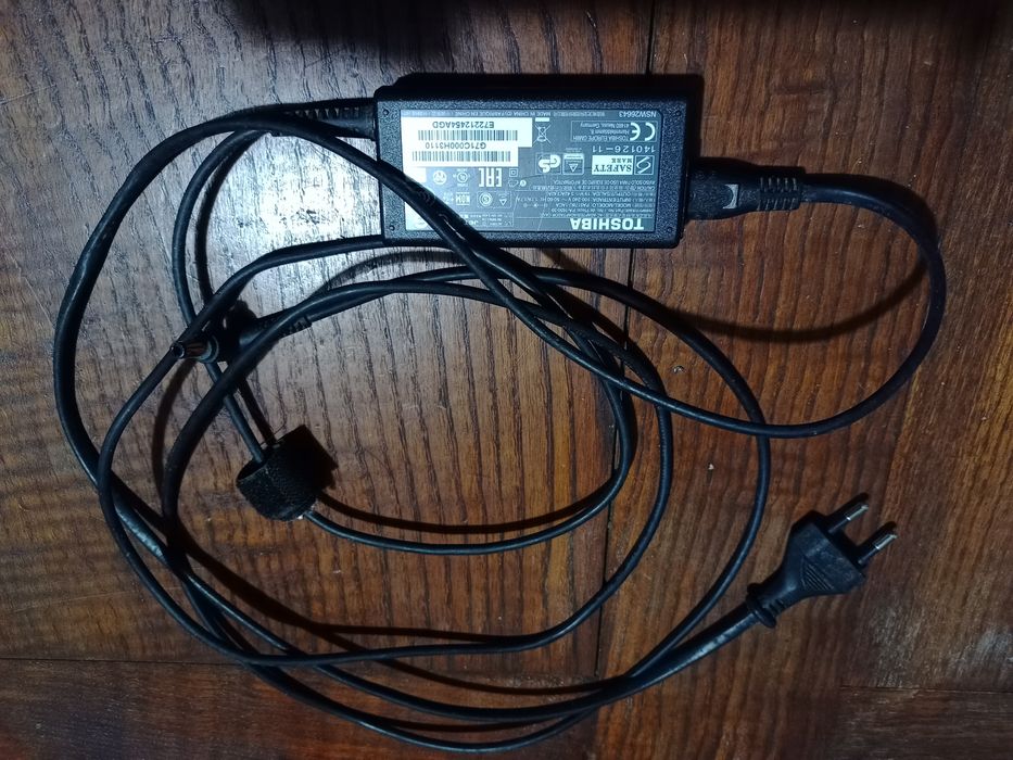 Toshiba Satellite L50B-1JQ