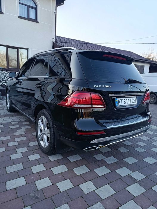 У продажу Мерседес GLE250