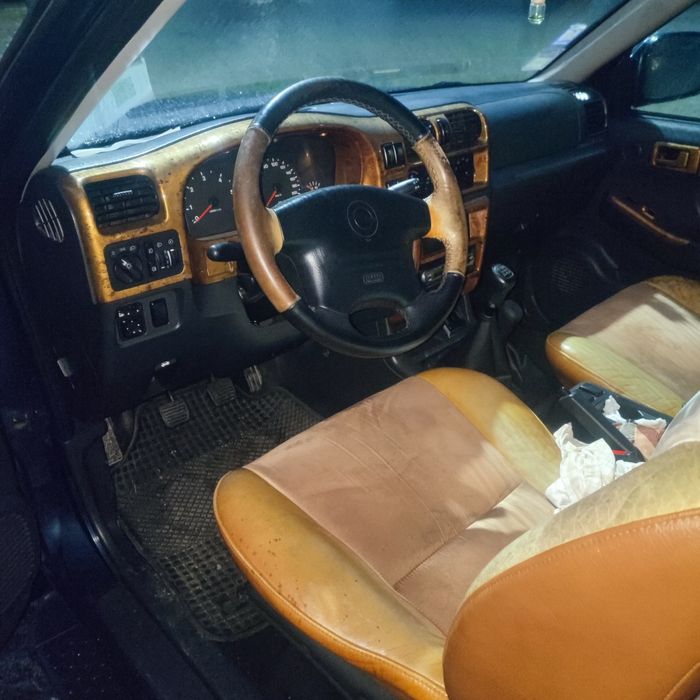 Opel Frontera B 2.2 DTI