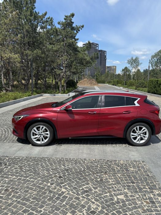 Продам infinity qx30
