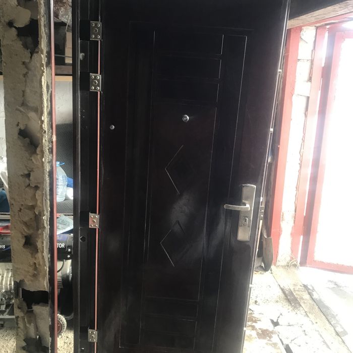 Входные металически двери