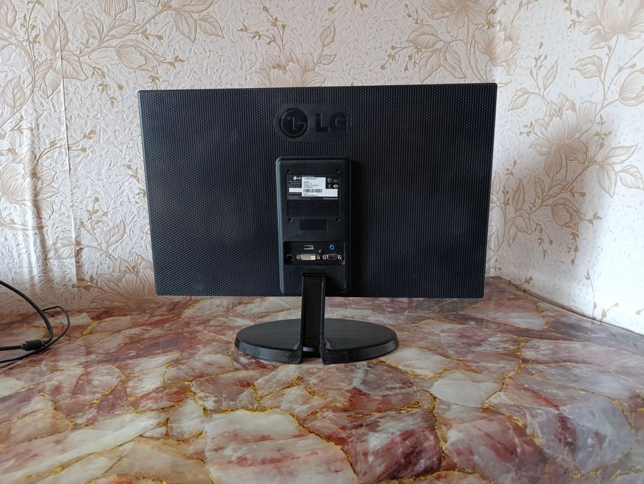 Монітор led 23" 23ea53 Lg , Монітор HP LP2465