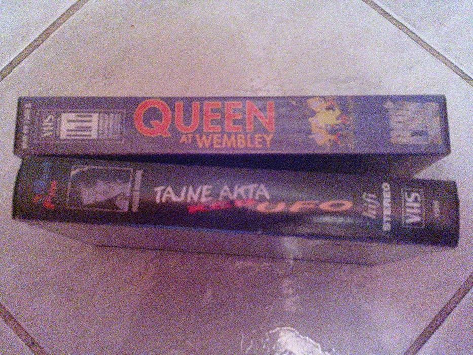 Queen at Wembley koncert,Tajne akta KGB UFO, na kasetach vhs.