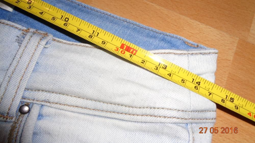Jasne jeansy, długość 104 cm