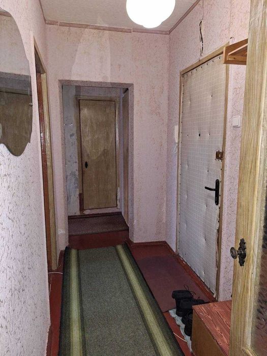 Київ Святошин (Совки) Продаж 2-х Кімнатної квартири